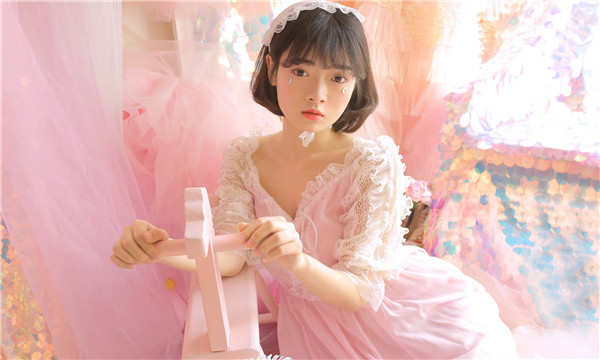 乌恰供卵试管代怀生子多少钱？这一直是很多不孕不育家庭关注的话题。在中国，不孕不育的发生率越来越高，根据《中国不孕不育现状调研报告》显示，育龄夫妇的不孕不育率从20年前的3%增长至现在的12.5%-18.2%，患者人数高达6000万以上。在这样的背景下，许多家庭通过供卵试管来实现自己的生育梦想。那么，供卵试管代怀生子的费用到底是多少呢？